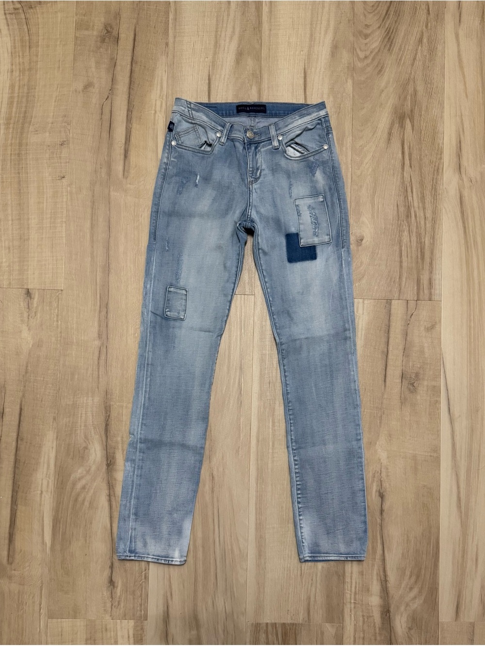 Rock & Republic Light Blue Skinny Jeans with Patch Details